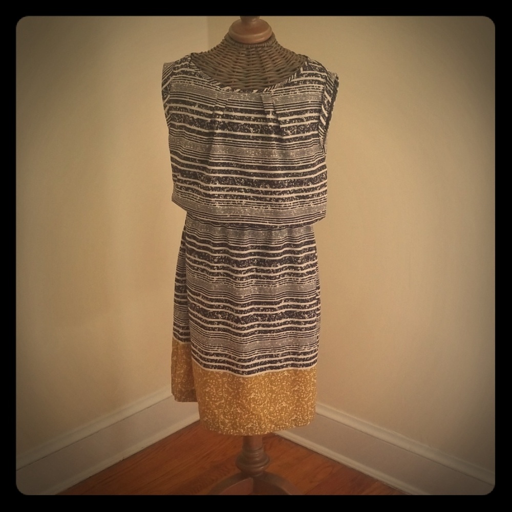 The Limited synched waisted dress w beltloops